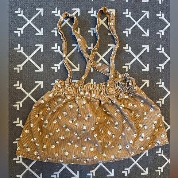 Carter’s 24mo corduroy pinafore set - Picture 3 of 5